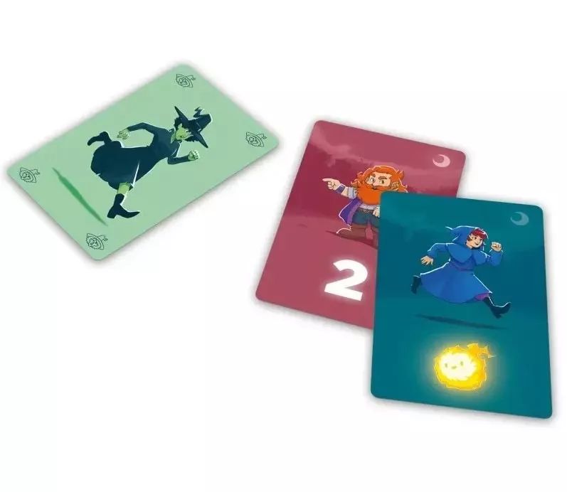 3421272199013-la-colline-aux-feux-follets--le-jeu-de-cartes---gigamic