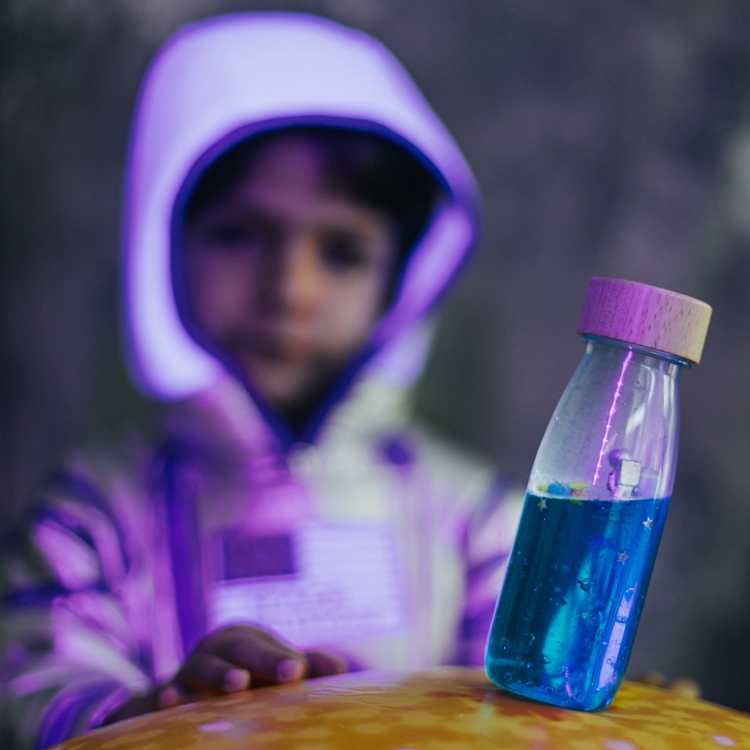 8425402857700-bouteille-sensorielle-move---univers