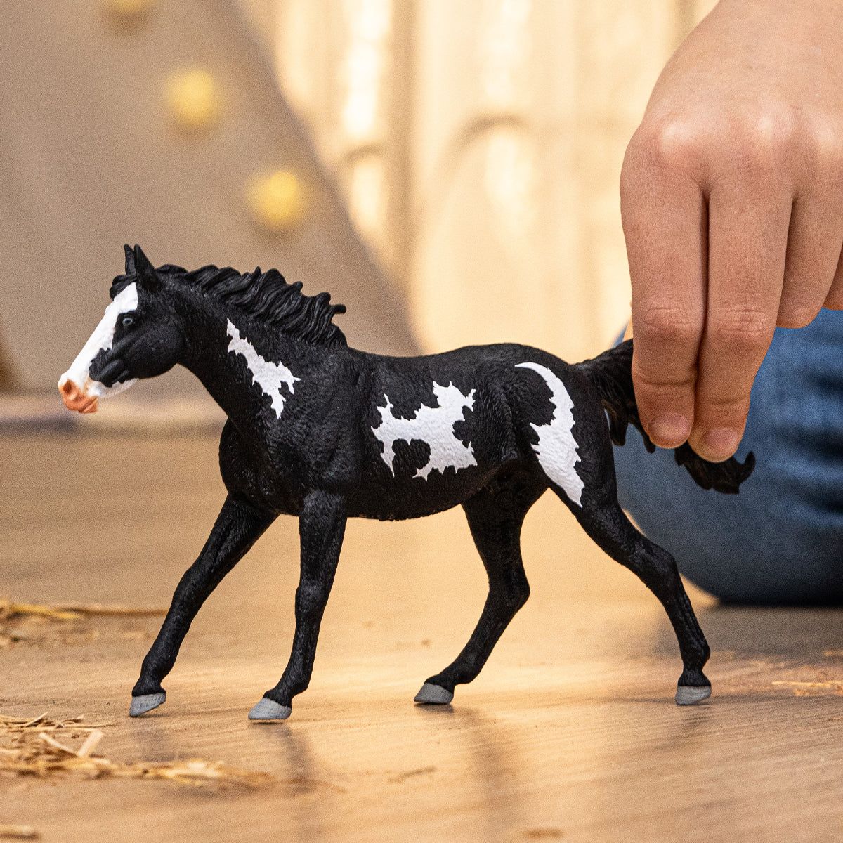 4059433770444-hongre-paint-horse---horse-club