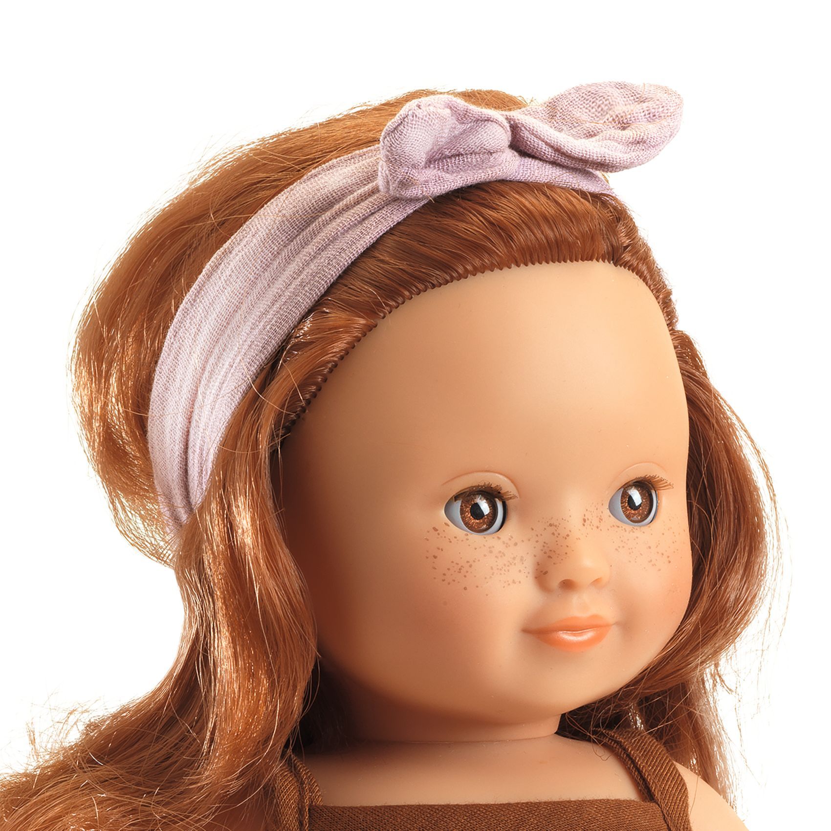 3070900077607-poupee-lovely-sophie-djeco--poupee-32-cm-aux-yeux-dormeurs-des-3-ans