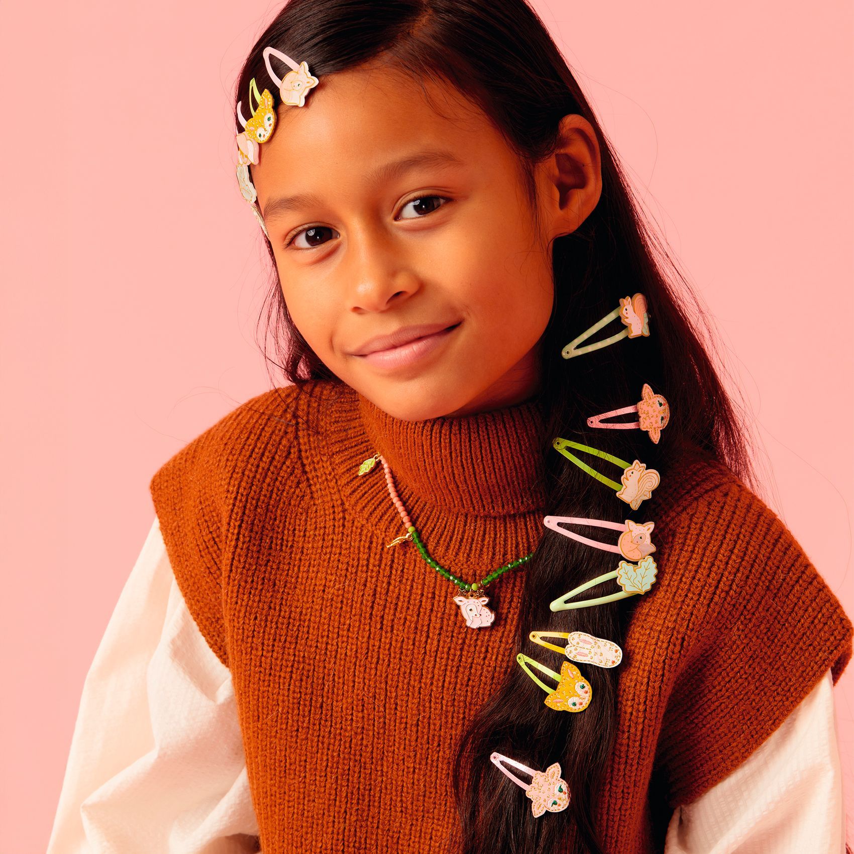 3070900057203-collier-sylvia--bijou-enfant-djeco-plume--little-big-room