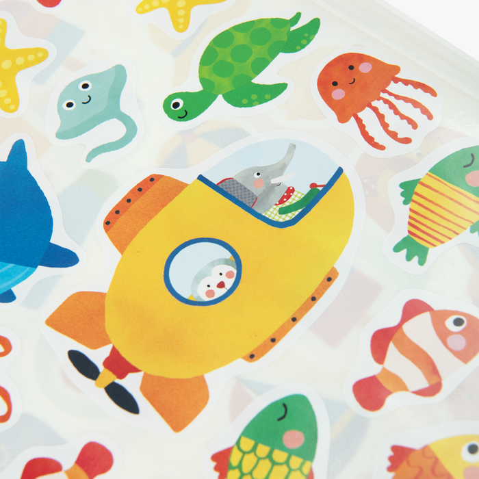 3575676616178-cahier-de-300-stickers-les-popipop--moulin-roty--autocollants-repositionnables-des-2-ans