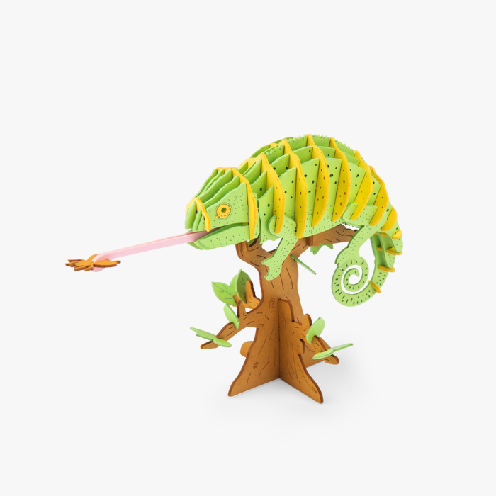 3575677191957-puzzle-3d-cameleon-tout-autour-du-monde--moulin-roty--maquette-42-pieces-des-7-ans